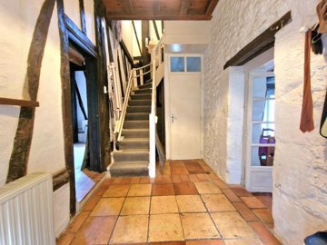 b1a6bf2ad28f560fe532f7b8fbb34e48e0d7dfc7df400