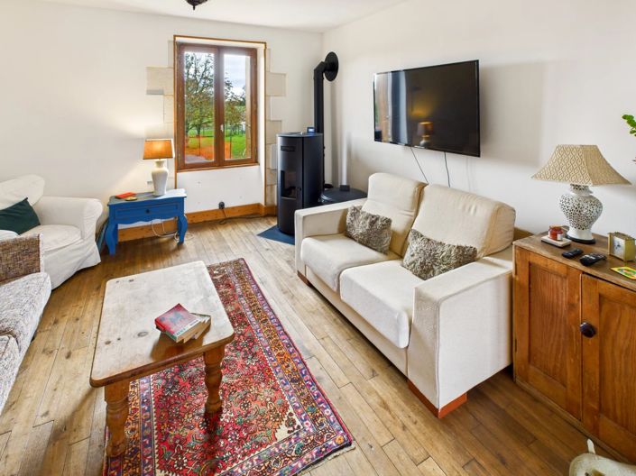 Image No.13-4 Bed Village House for sale