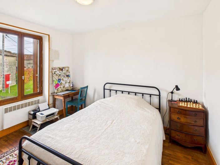 Image No.8-4 Bed Village House for sale