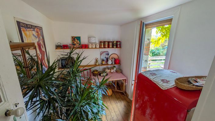 Image No.10-4 Bed Village House for sale