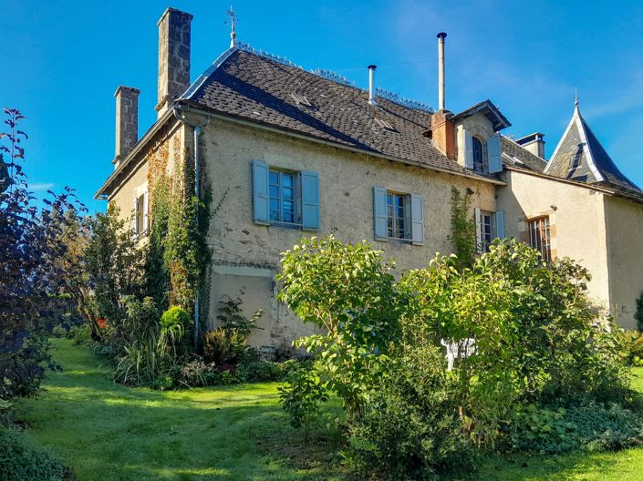 Image No.2-4 Bed Village House for sale