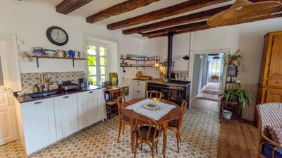 e5da96bbde2d4a03f5855be4ae1aa981ca276c41ed403