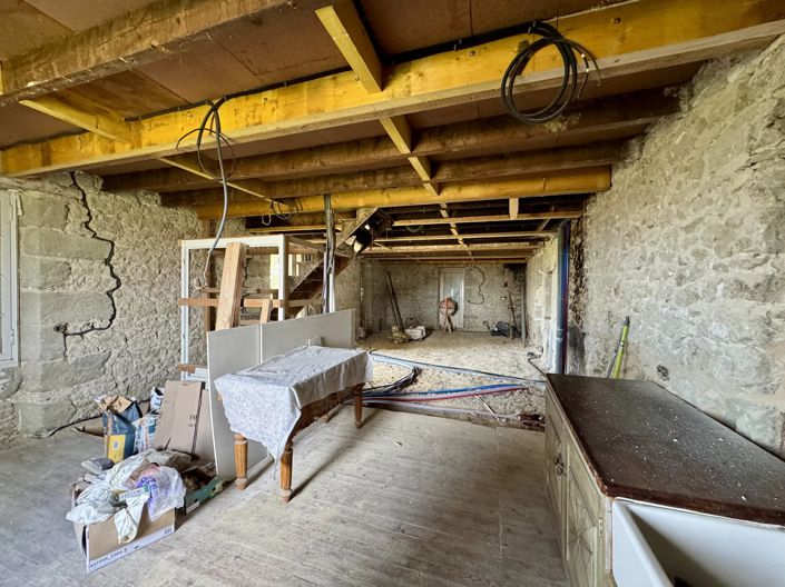 Image No.5-2 Bed House for sale