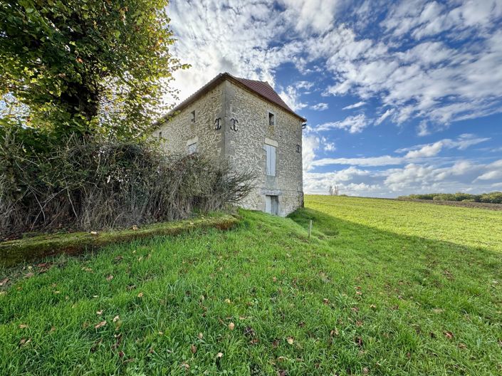 Image No.9-2 Bed House for sale