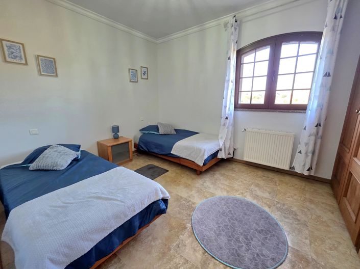 Image No.12-3 Bed House for sale