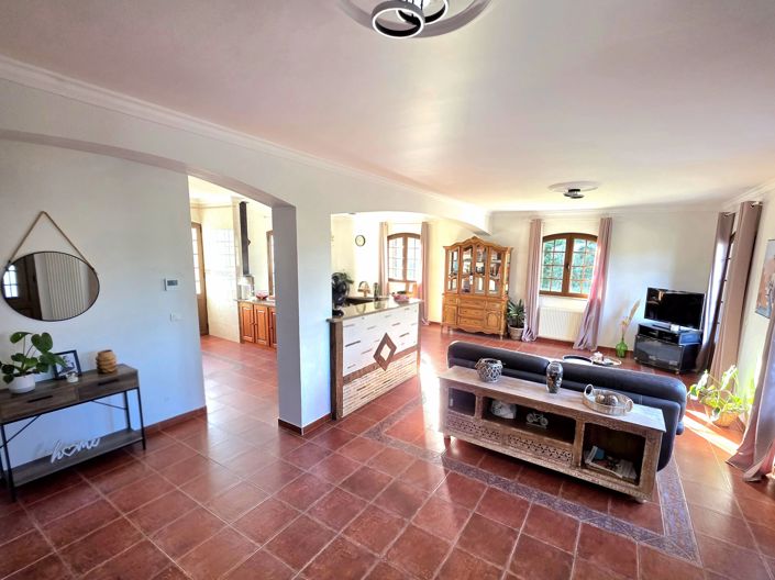 Image No.7-3 Bed House for sale