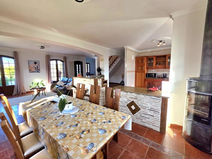 Image No.8-3 Bed House for sale