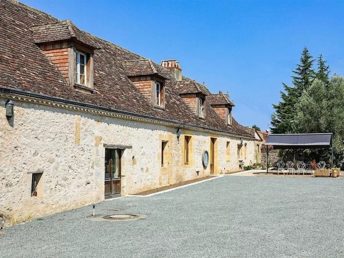 Image No.1-4 Bed House for sale