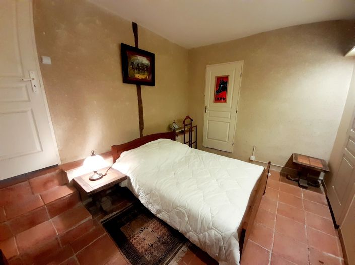 Image No.12-4 Bed House for sale