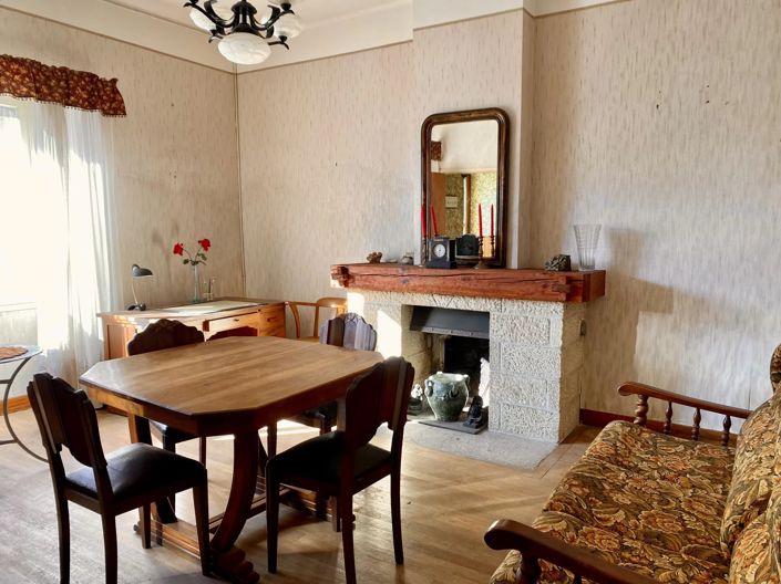 Image No.2-4 Bed House for sale