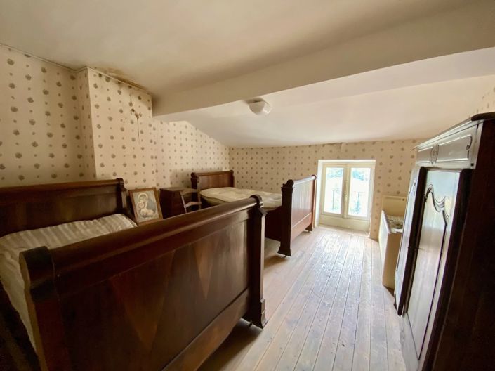 Image No.7-4 Bed House for sale