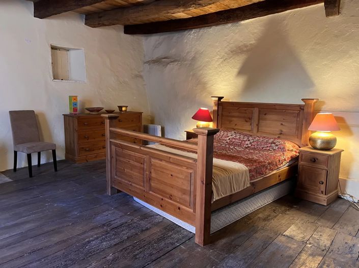 Image No.7-2 Bed House for sale