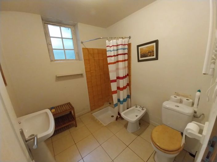 Image No.8-2 Bed House for sale