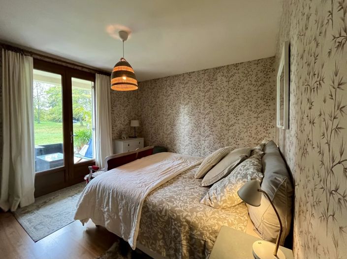 Image No.11-3 Bed House for sale