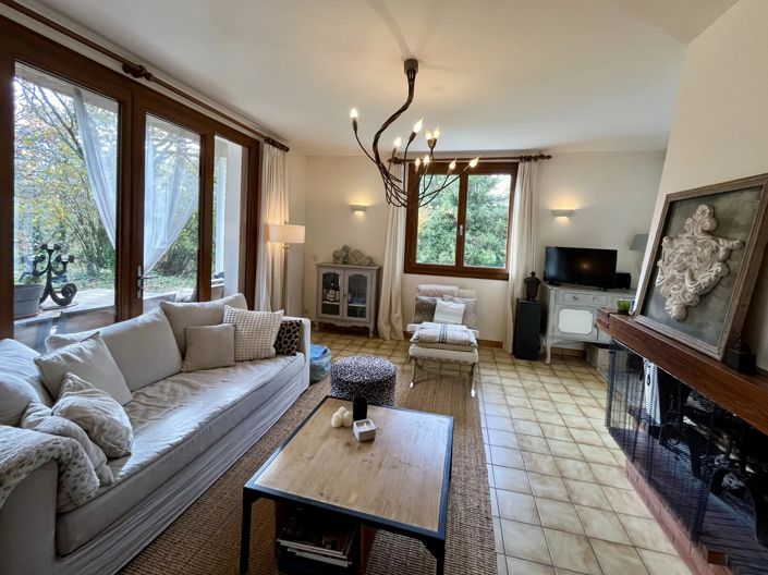 Image No.4-3 Bed House for sale