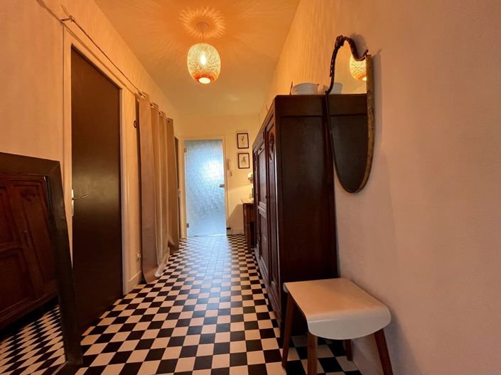 Image No.6-3 Bed House for sale