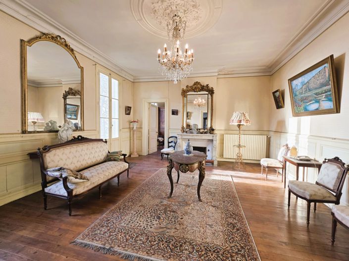 Image No.4-5 Bed House for sale