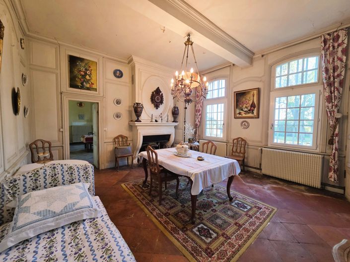 Image No.6-5 Bed House for sale