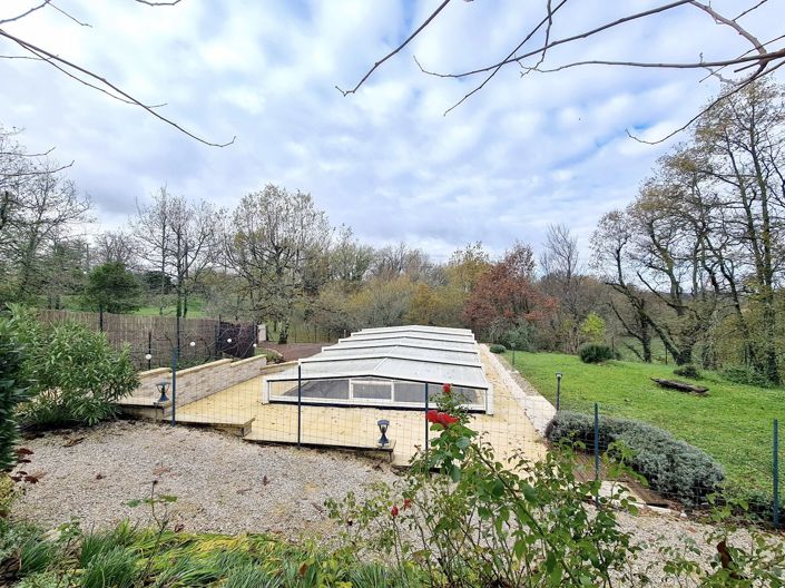 Image No.10-4 Bed House for sale