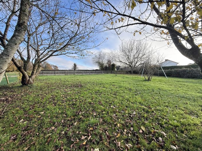 Image No.2-Maison de 3 chambres à vendre à Sauzé-Vaussais