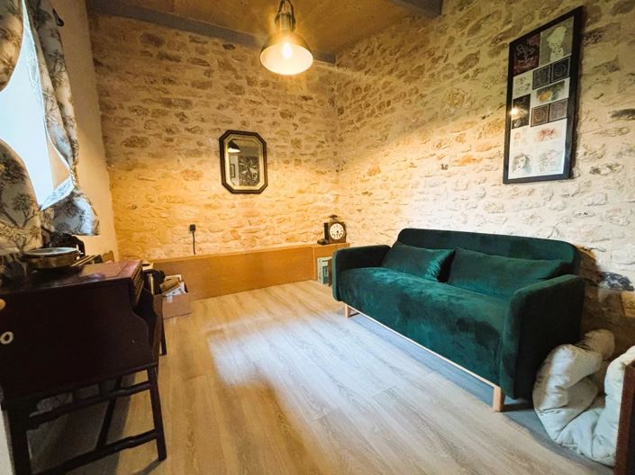 Image No.6-3 Bed House for sale