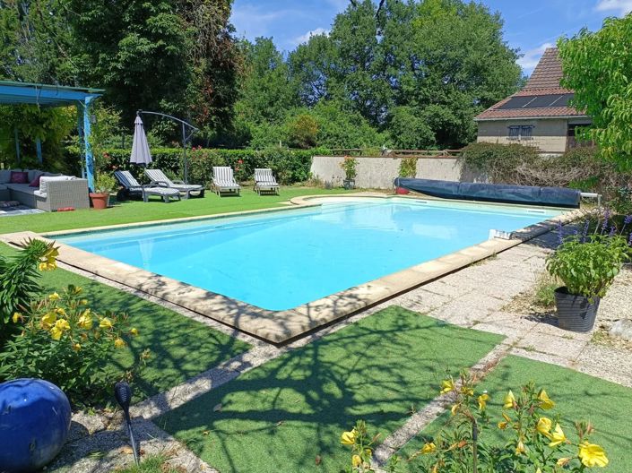 Image No.2-4 Bed House for sale