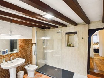 e22b3d1ef65f352552bba74a4fc2f178b5f6d3e216192