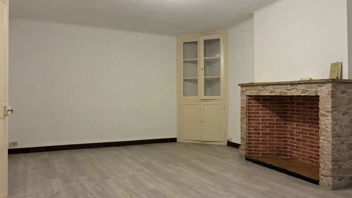 Image No.5-2 Bed House for sale