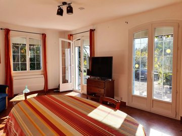 594aebff4fff42e1801f407ef670415386c0827cb4403