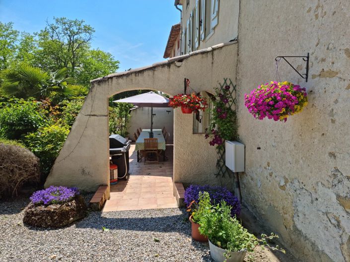 Image No.11-13 Bed House for sale