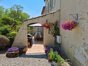 f0775c528e9bf08e26372ba136b5e837392f54c358192