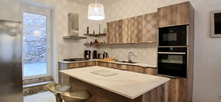 Image No.14-4 Bed House for sale