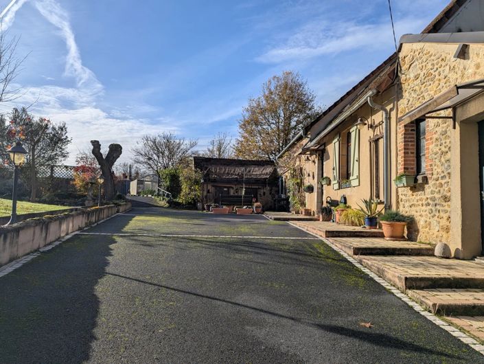 Image No.14-3 Bed Village House for sale