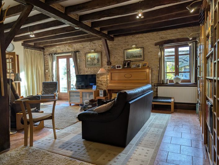 Image No.6-3 Bed Village House for sale