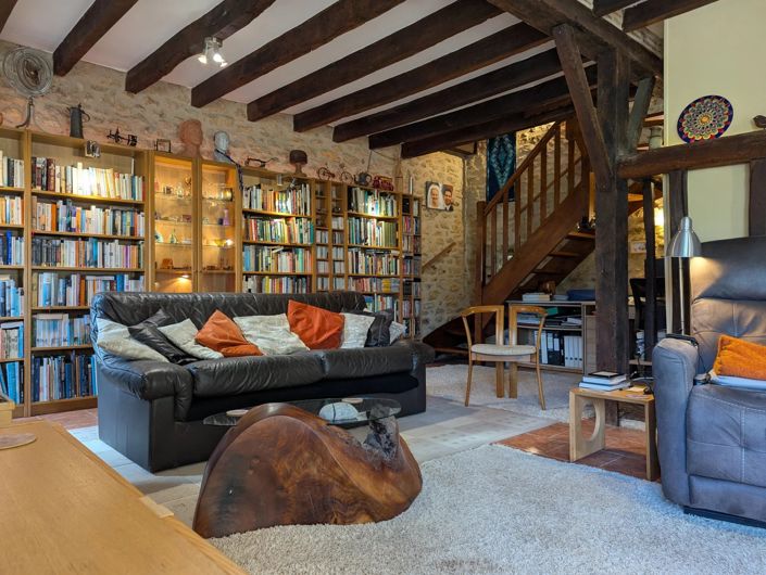 Image No.7-3 Bed Village House for sale