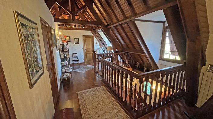 Image No.11-5 Bed House for sale