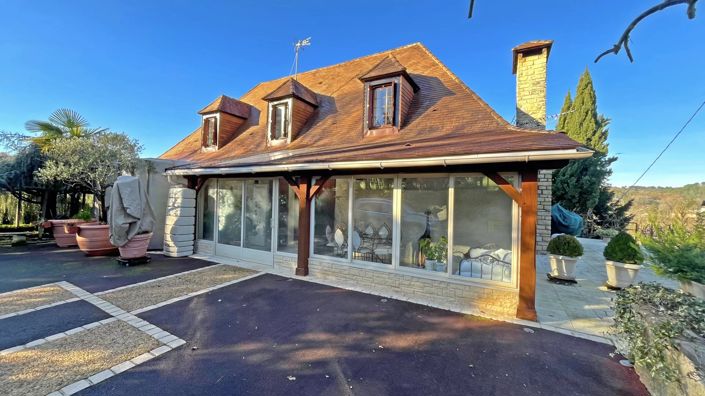 Image No.2-5 Bed House for sale