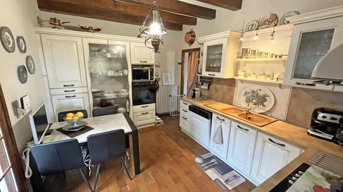 Image No.6-5 Bed House for sale