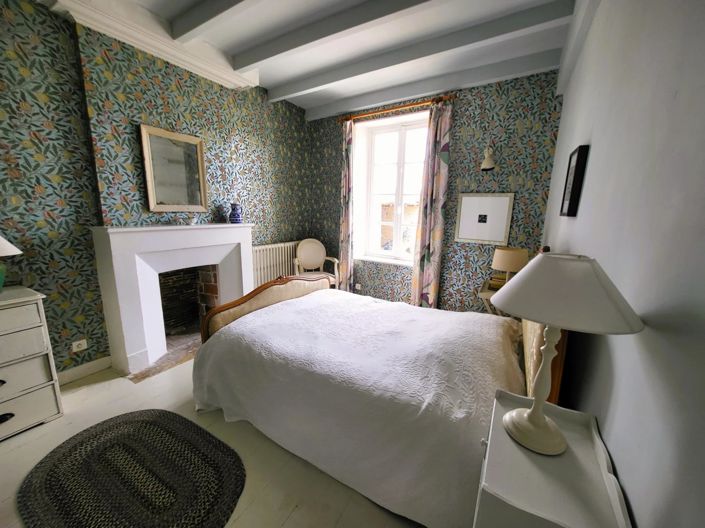 Image No.8-6 Bed Village House for sale