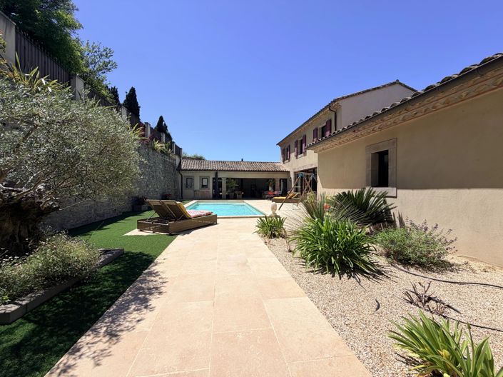Image No.2-4 Bed House for sale