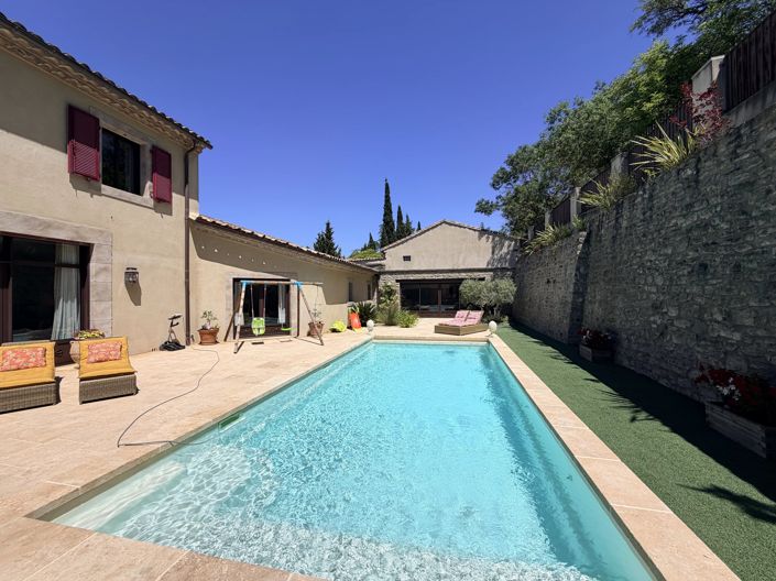 Image No.3-4 Bed House for sale