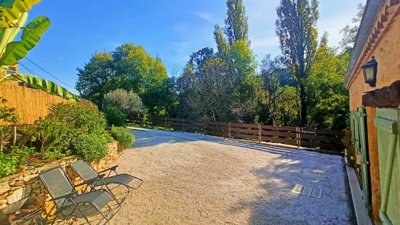 e11b9b0bd772eff9f88a0b37133675f4f890537a07204