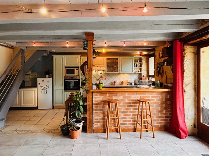 Image No.2-Maison de 2 chambres à vendre à Gourdon