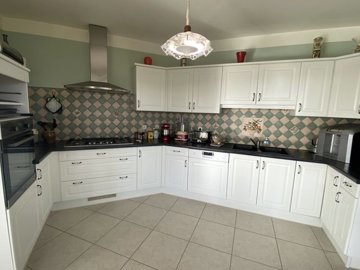 ff51c5630418c5487b7749abb4e87f6ea5b18da885403