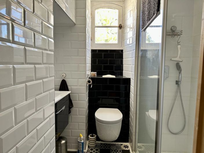 Image No.13-2 Bed House for sale