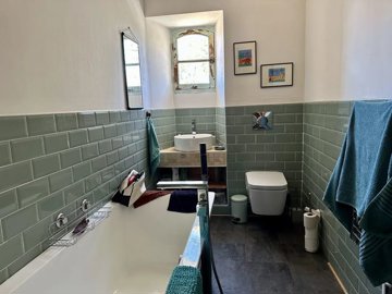 f2ecc0b96f6704d1a1b68036b6dac1c03bb264392e192