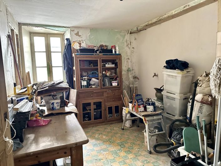 Image No.9-2 Bed House for sale