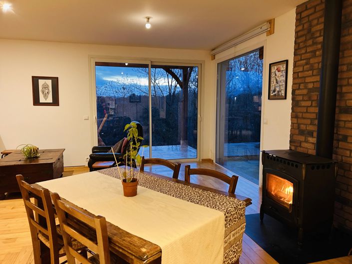 Image No.2-3 Bed House for sale