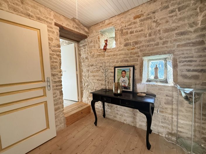 Image No.6-5 Bed House for sale