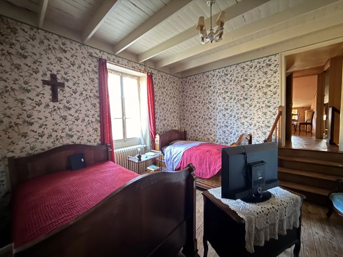 Image No.9-3 Bed House for sale